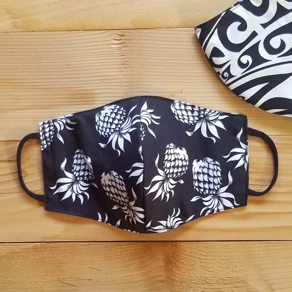 Reversible Face Mask - Picture 3 of 3